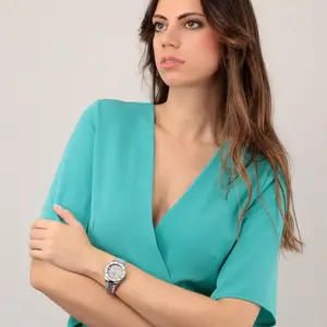 Comparateur de prix : Montre Femme - PHILIP WATCH - CARIBE DIV - Métal Gris - Boîtier Rond 41 mm - Style Chic