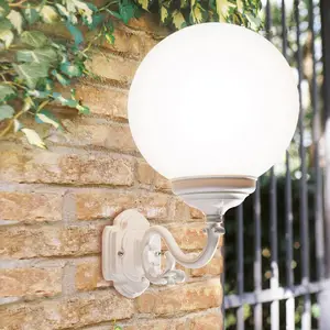 LCD Applique extérieur 1130, abat-jour sphère, blancheVendu parluminaire