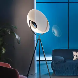 Stilnovo, lampe sur pied LED Demi Moon, noir, hauteur 196 cmVendu parluminaire