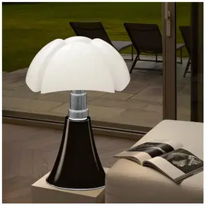 Comparateur de prix : Lampe de table Pipistrello LED intégrée Noir/Brun fonçé Martinelli Luce