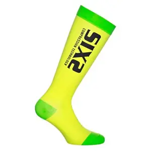 Comparateur de prix : Chaussettes de compression Sixs recovery sock jaune et vertes- XS