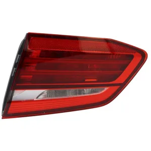 Feu arrière MAGNETI MARELLI 715104252000 pas cher