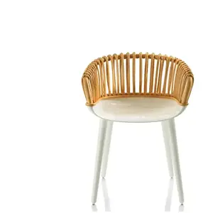 Chaise en plastique blanc et osier Cyborg Club - Magis pas cher