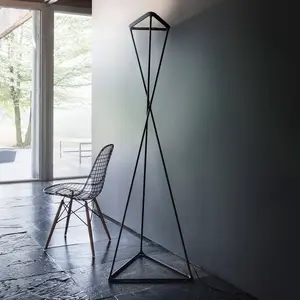 Luceplan Tango lampadaire à éclairage indirect, 3 000 K pas cher