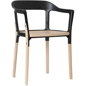 MAGIS chaise STEELWOOD CHAIR (Noir - Pieds et siège en hêtre naturel, la structure noire)