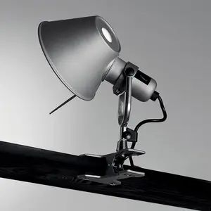 Comparateur de prix : ARTEMIDE lampe pince TOLOMEO PINZA LED (Led intégré 3000K - Aluminium, acier)