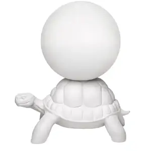 QEEBOO lampadaire TURTLE CARRY LAMP (Blanc - Polyéthylène)