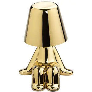 Comparateur de prix : QEEBOO lampe de table GOLDEN BROTHERS (Sam - Polycarbonate)