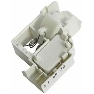 Comparateur de prix : Hotpoint-Ariston Fermeture Porte Pour Seche Linge Indesit - C00141694