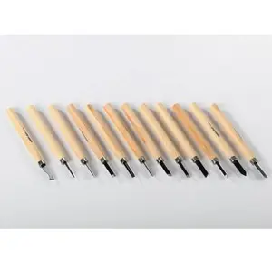 Outillage pour maquette - AMATI - Jeu de 12 ciseaux - Bois et linoléum - Manche en bois