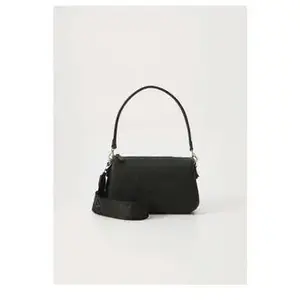 Comparateur de prix : Sac Bandoulière - Valentino - Samba Re - Noir - Polyuréthane - L25xH18cm