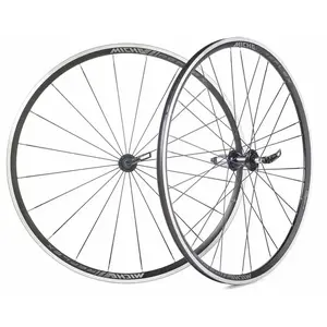 Miche Paire de Roues 28' Shimano 9/10/11v avec Moyeu Noir en Aluminium - Modèle 2020