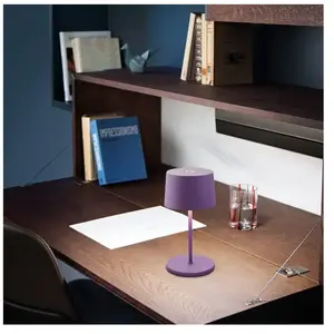 Comparateur de prix : Zafferano Lampe de table LED Olivia pro mini Lilas, rechargeable et dimmable