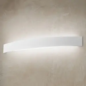 Linea Light Applique LED courbée Curve en blanc pas cher