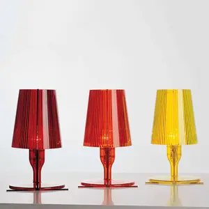 Kartell - Lampe de table Take - Orange - Polycarbonate 2.0 - Designer ... pas cher
