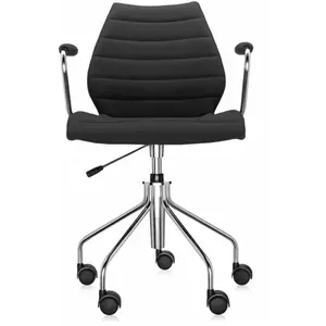 Chaise noire à roulettes avec accoudoirs Maui Soft Trevira - Kartell