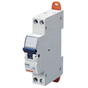 Disjoncteur 1 pole C6 4,5KA 1 module Gewiss GW90005 pas cher