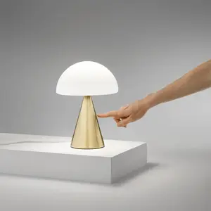 Fabas Luce Lampe à poser LED Blip, laiton/blanc, verre, CCT, variateur... pas cher