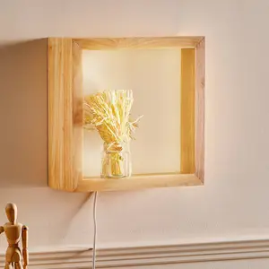 Comparateur de prix : Fabas Luce Applique murale LED carrée Window en chêne