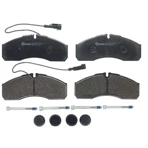 BREMBO Plaquettes de frein X4 pour NISSAN: Cabstar, NT400 (Ref: P 56 123) pas cher