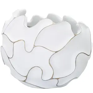 MAURO FERRETTI Cache-pot en résine blanche à décors en relief ø 44x37 cm