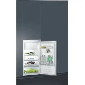 Whirlpool ARG 10472 SF2 frigo combine Intégré Blanc 149 L A++ pas cher