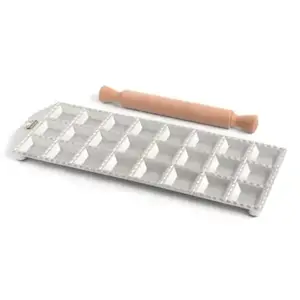 Comparateur de prix : Moule à ravioli 24 carrés de 5x5cm Marcato RA-Q50X24-CLS