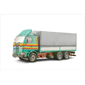 Italeri Maquette camion : Scania 142H 6x2 Canvas en 1:24 pas cher
