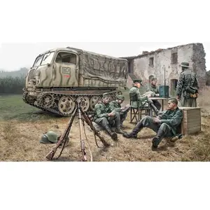 Italeri Maquette véhicule militaire : Steyr Rso/01 avec Soldats allemands pas cher