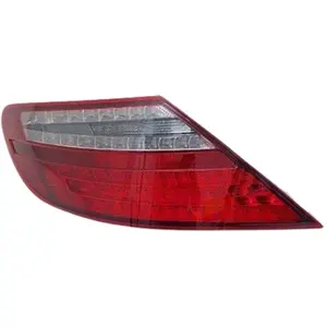 MAGNETI MARELLI 714021390822 Feu Arrière Droit, Noir