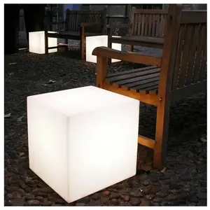 Slide CUBO-Cube lumineux d'extérieur H60cm