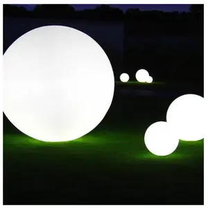 Slide GLOBO OUT-Lampe de sol d'extérieur Ø80cm BlancVendu parmyareadesign