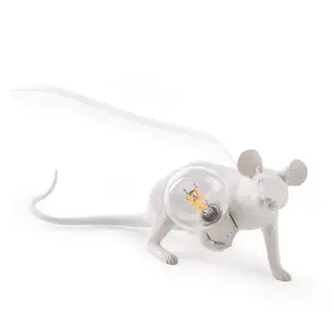 Seletti MOUSE-Lampe à poser Souris couchée câble USB H8.1cm pas cher
