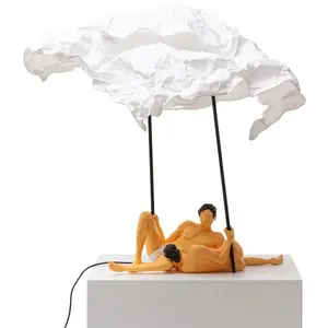 SELETTI lampe de table LOVE IS A VERB (Lea & Toni - Résine, métal et papier) pas cher