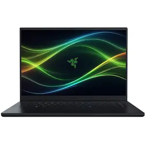 Razer Blade 16 - QHD+ 240 Hz OLED - GeForce RTX 5090 - Noir pas cher