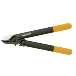 Comparateur de prix : Coupe-branches à crémaillère et enclume FISKARS (S) L31 Powergear