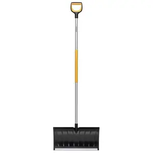 Comparateur de prix : Fiskars Pelle poussoir à neige X-series