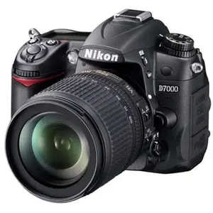 Nikon Reflex D7000 - Noir + Nikkor AF-S Nikkor 18-105mm f/3.5-5.6 G ED... pas cher