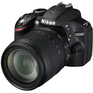 Reflex D3200 - Noir + Nikon AF-S DX Nikkor 18-105mm F3.5-5.6G ED VR f/... pas cher