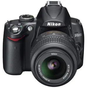 Reflex D5000 - Noir + Nikon Nikon Nikkor AF-S DX VR 18-55 mm f/3.5-5.6... pas cher