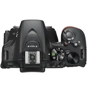 Reflex D5500 - Noir + Nikon AF-S DX Nikkor 18-140mm f/3.5-5.6G ED VR f... pas cher