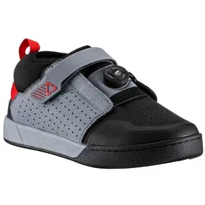 Leatt MTB Shoes 4.0 Clip Pro for Gravity with smart lacing system pas cher