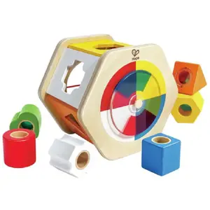 Hape Trieur de formes en bois pas cher