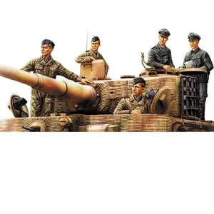 Comparateur de prix : German Panzer Tank Crew (normandy 1944) - 1:35e - Hobby Boss