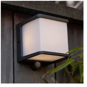 Comparateur de prix : LUTEC Applique solaire LED Doblo, détecteur de mouvement