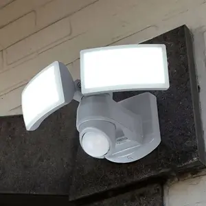 Comparateur de prix : LUTEC Spot LED mural d'extérieur Arc avec capteur, blanc
