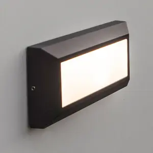 Comparateur de prix : Applique murale extérieure LED HELENA - LUTEC - 10W - 400 lumens - 4000K - IP54