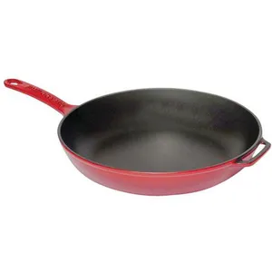 Comparateur de prix : Chasseur CH301303 Poêle Manche en Bois avec Oreille 2,3 L Rouge Diamètre: 28 cm