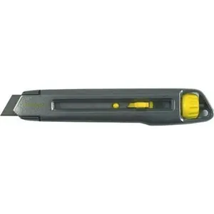 Comparateur de prix : Cutter Interlock STANLEY - 1-10-018 - 18 mm - Corps métallique résistant