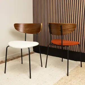 Now's Home Lot de 2 chaises en bois et velours terracotta pas cher